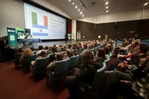 Más de 130 personas participaron de la charla sobre ciudadanía italiana