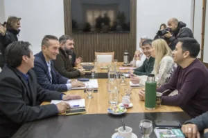 Comenzaron las reuniones con los gremios